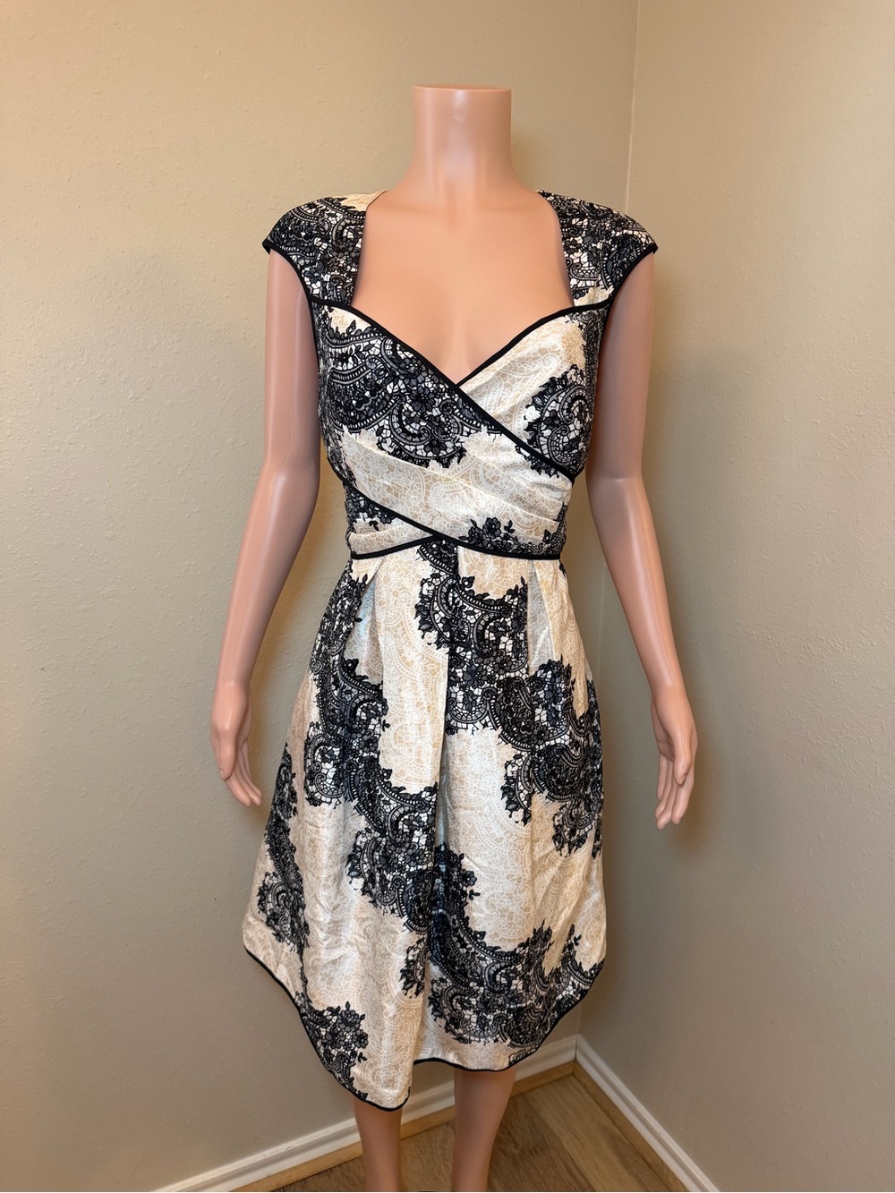 Jessica Simpson Black and Cream Lace-Print Wrap Midi Dress